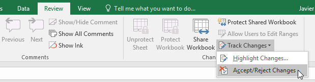 Selecting Accept/Reject Changes