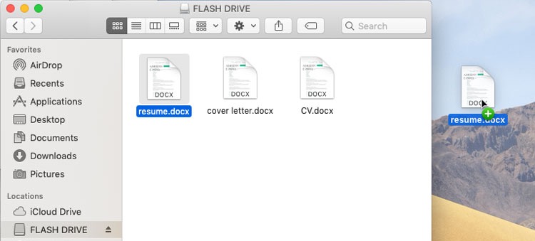 screenshot of copying a file from a desktop to a flash drive