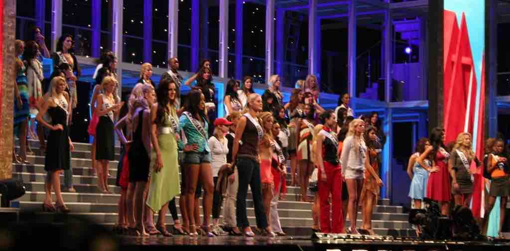 Contestants in Miss Universe Contest Rehearsal, photo by Greg Doyle