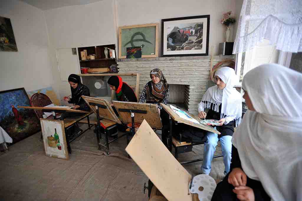 Modern-day female art students in Afghanistan