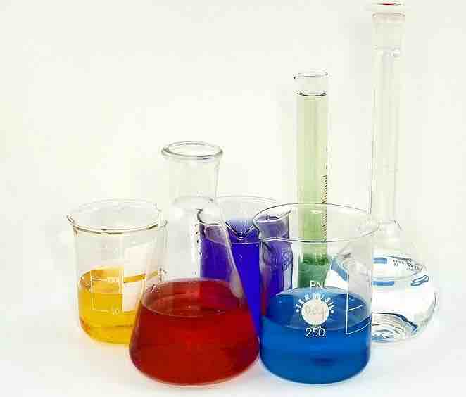 Laboratory volumetric glassware