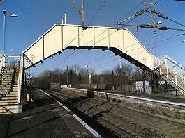 Jordanhill station pedestrian bridge.jpg