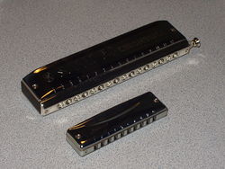 16-hole chrom 10-hole diatonic.jpg