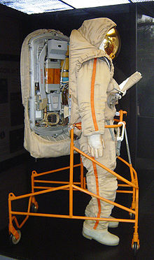 Soviet moon suit side.jpg